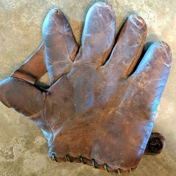 1 Inch Web Glove Front