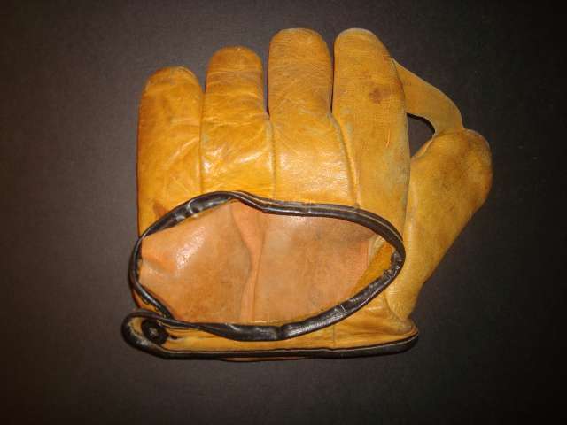 Hiawatha A25-1957 1 Inch Web Back