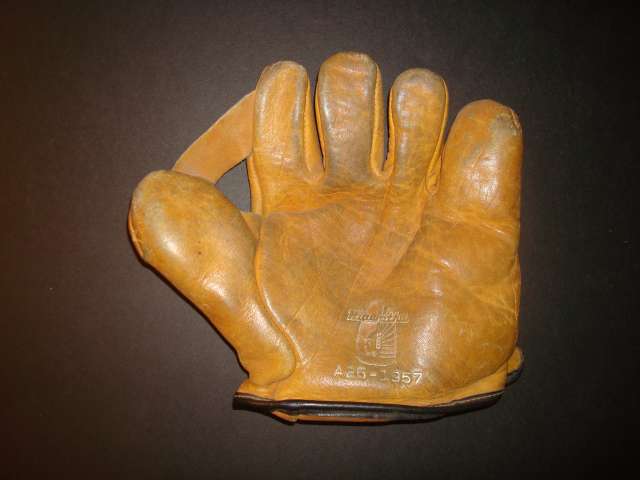 Hiawatha A25-1957 1 Inch Web Front