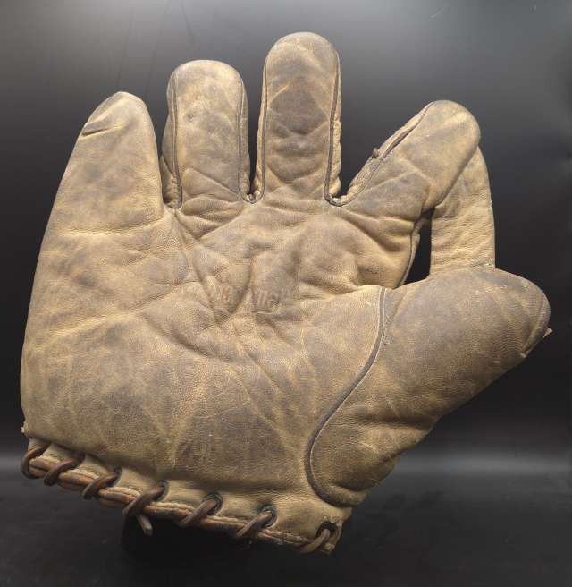 Howard 1 Inch Web Lefty Front