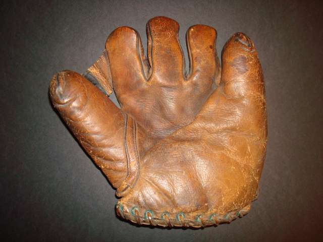 Mellin's Sporting Goods 1 Inch Web Front