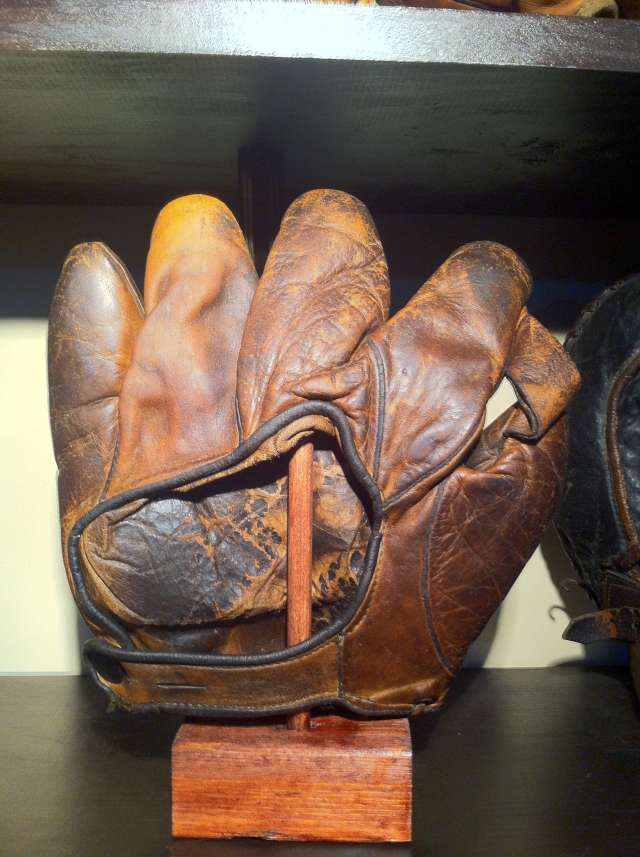 William Edwards 1 Inch Web Brown Back