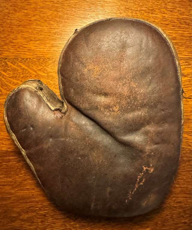 1890s Catchers Mitten Front