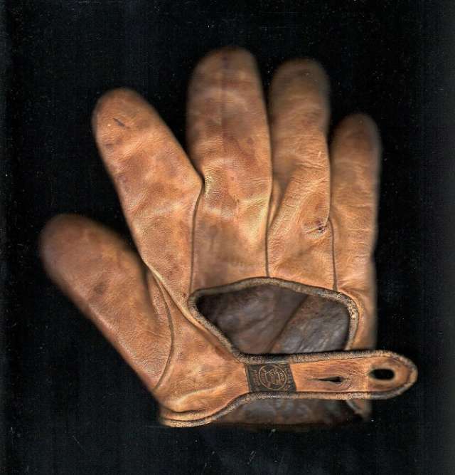 c. 1890's A.J. Reach Webless Lefty Glove Back