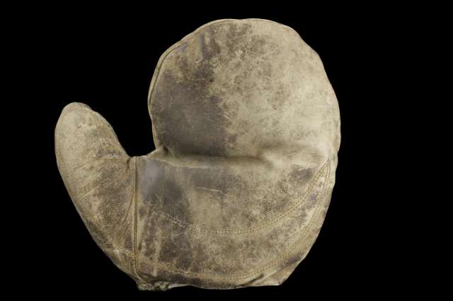 c. 1890's Crescent Basemitt or Infielders Mitt Front