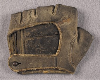 c. 1880's-90's Fingerless Glove Back