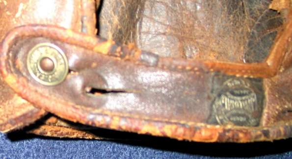 c. 1890's Spalding Webless Glove Back