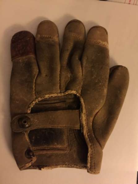 c. 1880's-90's Tipped Finger Catchers Glove Back