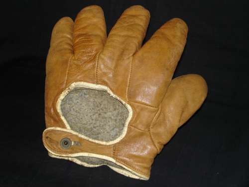 c. 1890's Webless Crescent Back