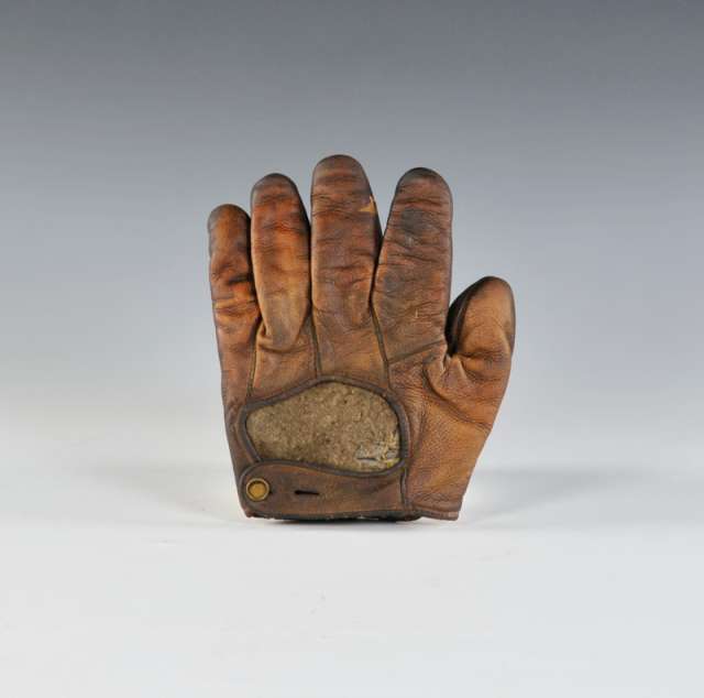 c. 1890's-00's Webless Crescent Brown Back