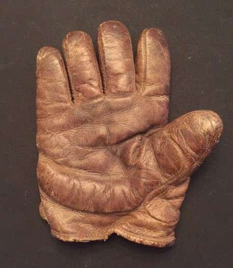 c. 1890's Webless Crescent Lefty Front