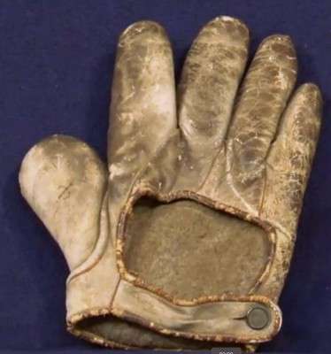 c. 1890's Webless Crescent Lefty Back