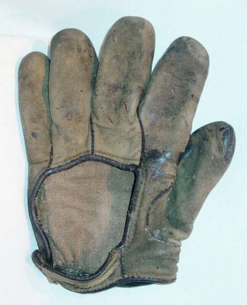 c.1890's Webless Glove Back