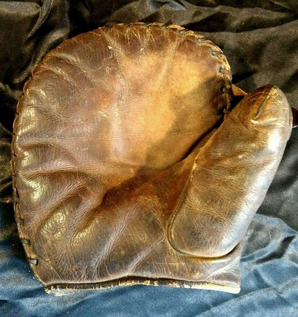 Phil Todt Alex Taylor Basemitt Front
