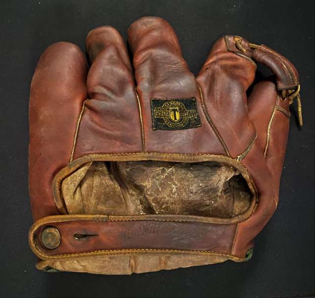 Rogers Hornsby Alex Taylor RH Back