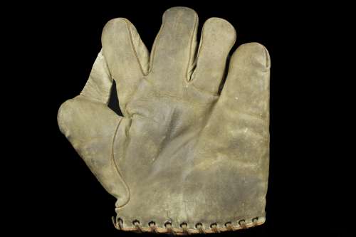 Babe Ruth D&M G41 Righty Front