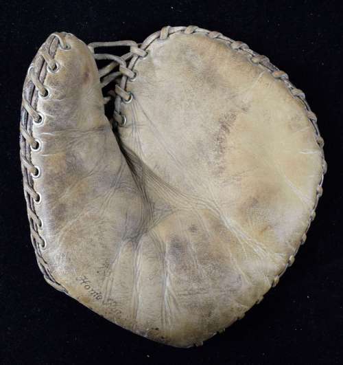 Babe Ruth Home Run Special Basemitt Front