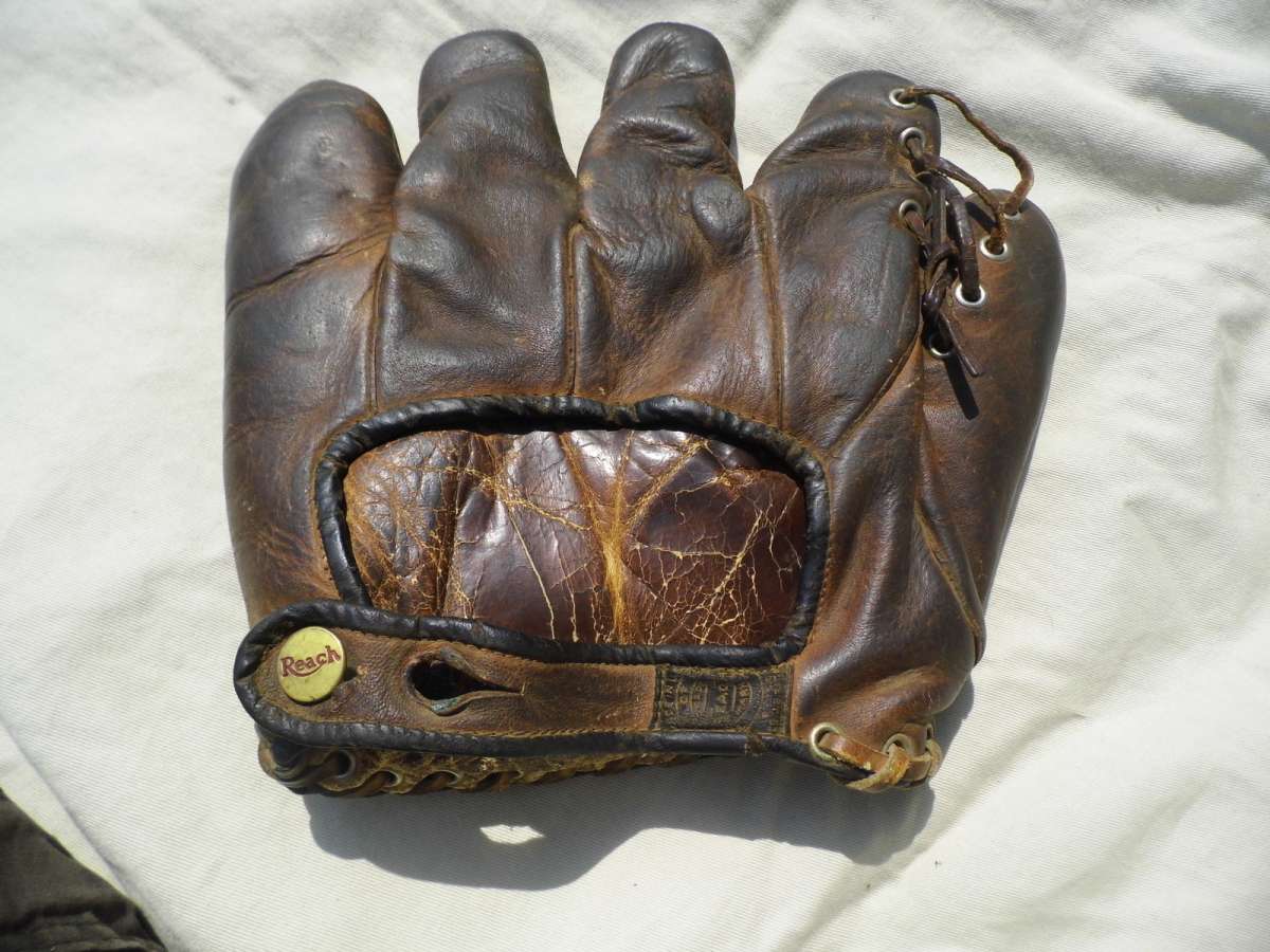 Babe Ruth Reach Home Run Special Back Babe Ruth Gloves Baseball