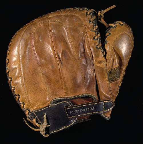 Babe Ruth Reach Home Run Special Basemitt Back