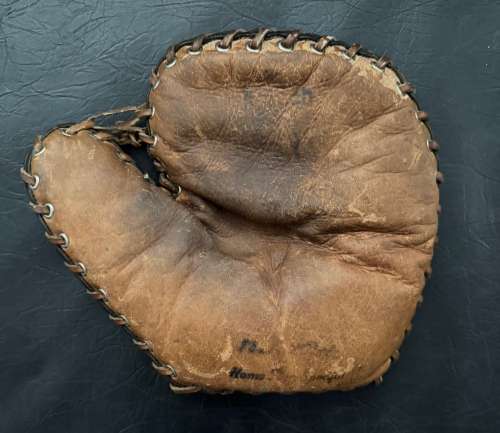 Babe Ruth Reach Home Run Special Basemitt Front