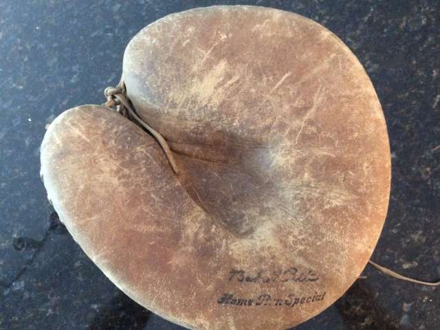 Babe Ruth Reach Home Run Special Catchers Mitt Front
