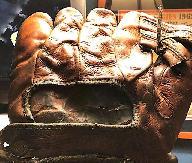 Babe Ruth Spalding 199 Back