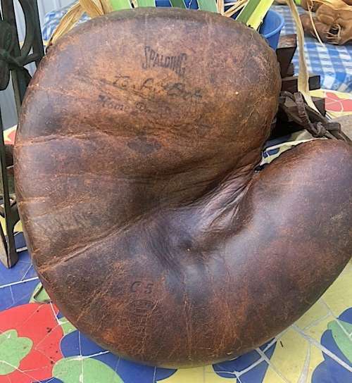 Babe Ruth Spalding C5 Home Run Special Catchers Mitt Front