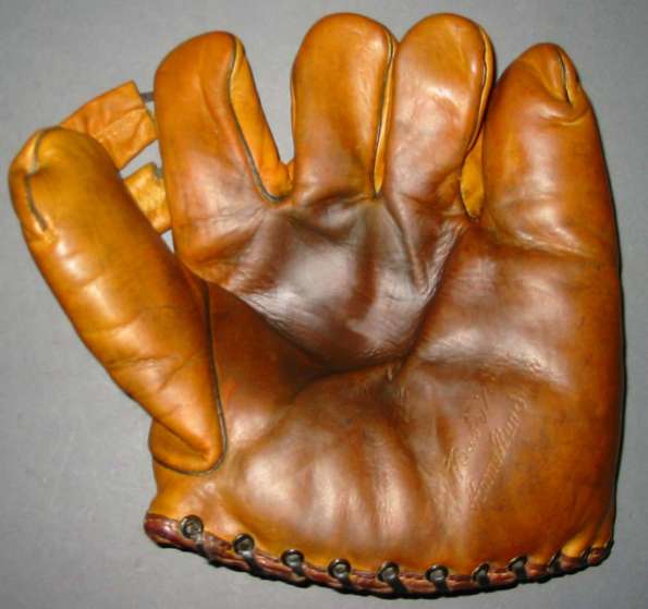 Babe Ruth Spalding Canadian Righty Front