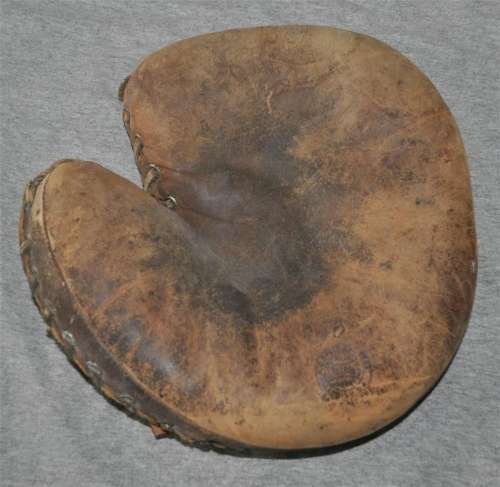 Babe Ruth Spalding Home Run Special Catchers Mitt Brown Front