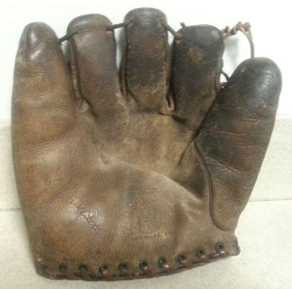Babe Ruth Spalding Lefty Front
