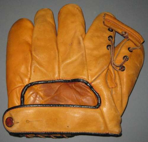 Babe Ruth Spalding Single Tunnel Web Back