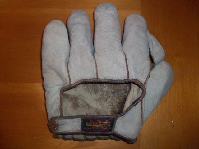 Babe Ruth Thomas E. Wilson 605 Back