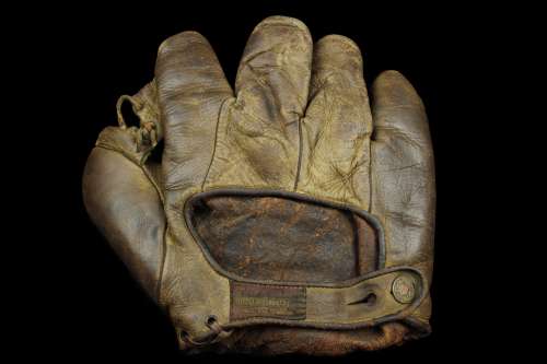 Babe Ruth Thomas E. Wilson 605 Lefty Back