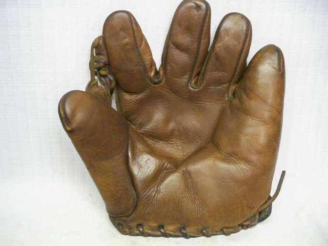 Biddle Single Tunnel Loop Glove Front