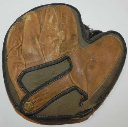 Bon Tober C300 Catchers Mitt Back
