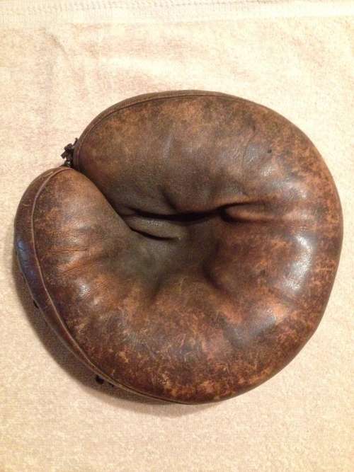 Bon Tober Catchers Mitt Front