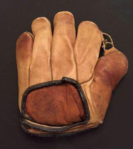 Curtiss Baby Ruth Butterfinger Laced Web Back