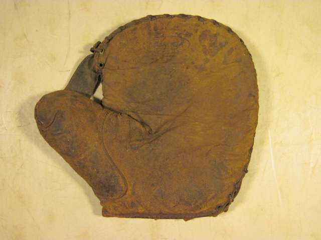 Davega Basemitt Front