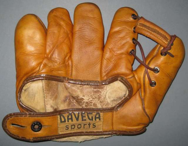 John Lindell Davega D7 Back