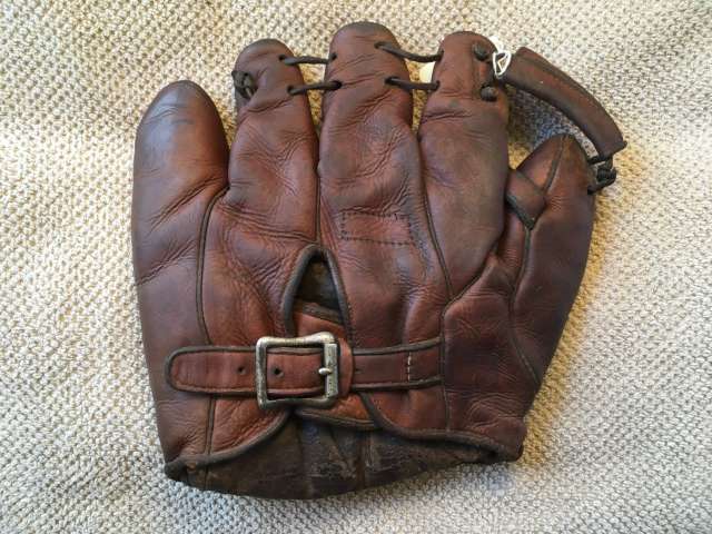 Walter Biff Berger Davega D73L Back