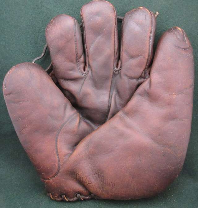 Dazzy Vance Ken Wel Front