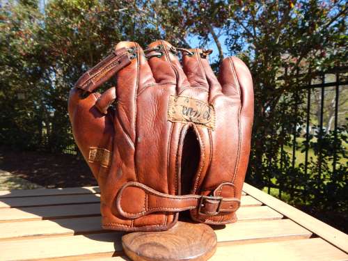 Dazzy Vance Ken Wel Lefty Back