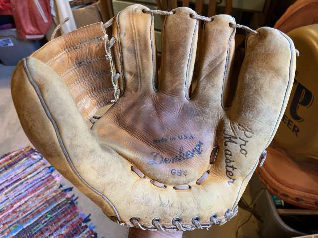 Ed Whitey Ford Denkert G94 Front