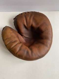 Frank Hayes Denkert M28 Catchers Mitt Front