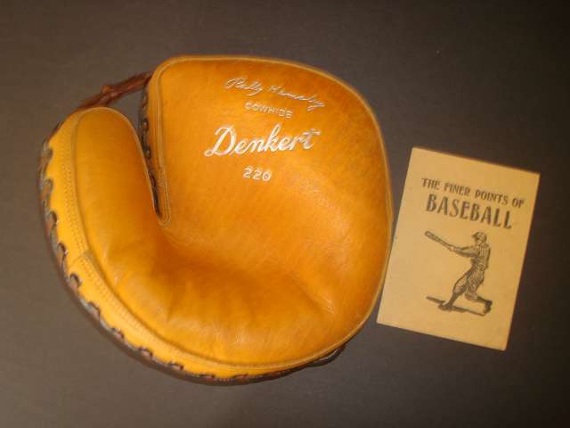 Rolly Hemsley Denkert 220 Front