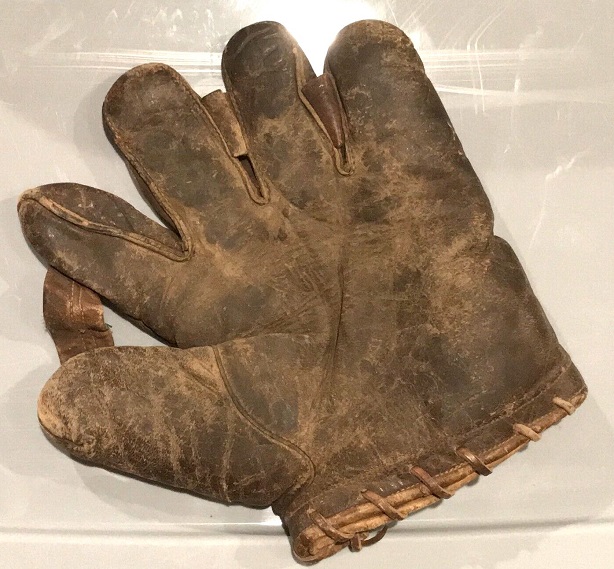 Des Moines 1 Inch Web With Finger Straps Front