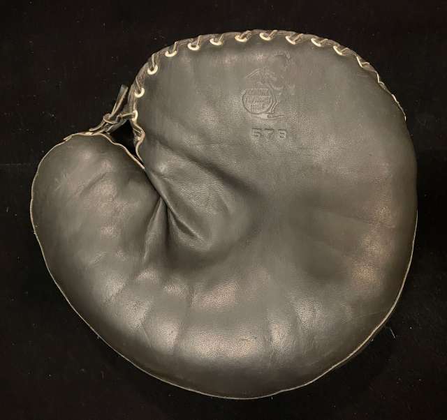 Des Moines 57B Catchers Mitt Front
