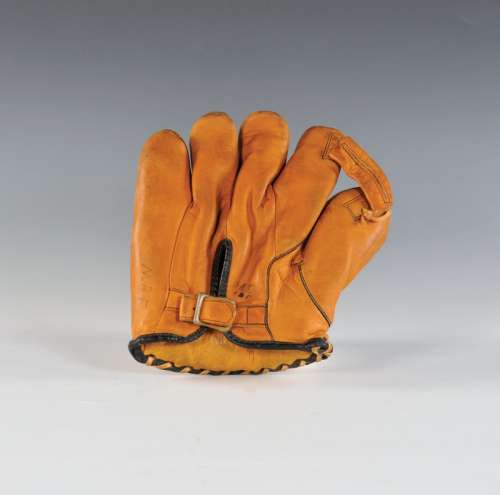 Diamond Buckle Back Glove Back