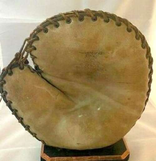 D&M G62 Imperator Basemitt Front