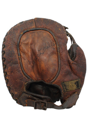 George Kelly D&M Basemitt Back